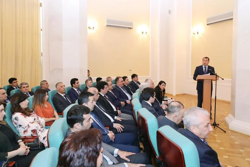 İqtisadiyyat Nazirliyində ümummilli liderin anadan olmasının 96-cı ildönümünə həsr olunmuş tədbir keçirilib