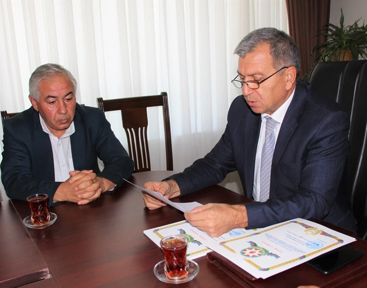 Müdafiə Nazirliyi “Azneft” İstehsalat Birliyinin dalğıclarını təltif edib