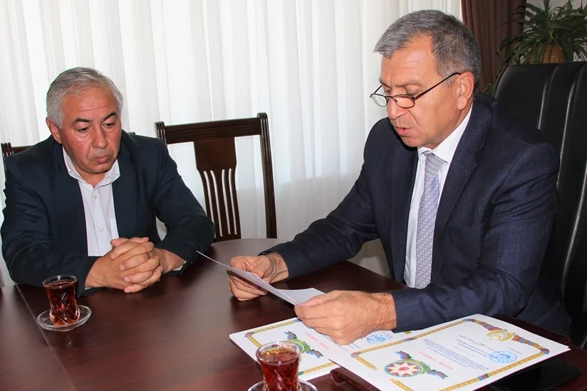 Müdafiə Nazirliyi “Azneft” İstehsalat Birliyinin dalğıclarını təltif edib