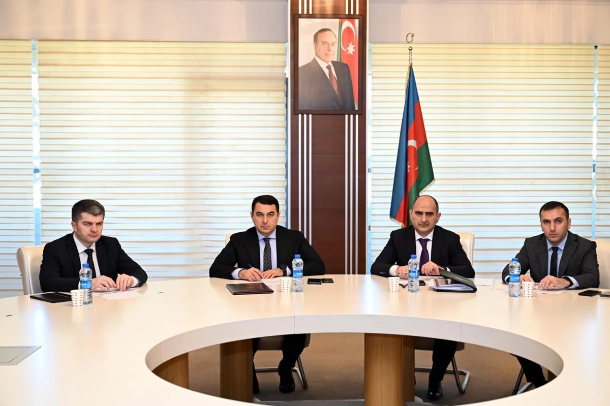 Adil Kərimli Neftçalada vətəndaşları qəbul edib