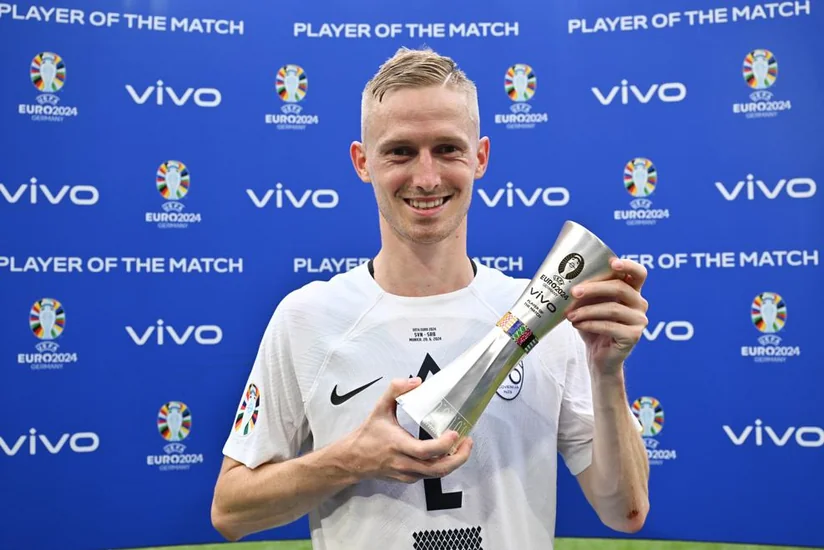 Sloveniya - Serbiya matçının ən yaxşı futbolçusu müəyyənləşib