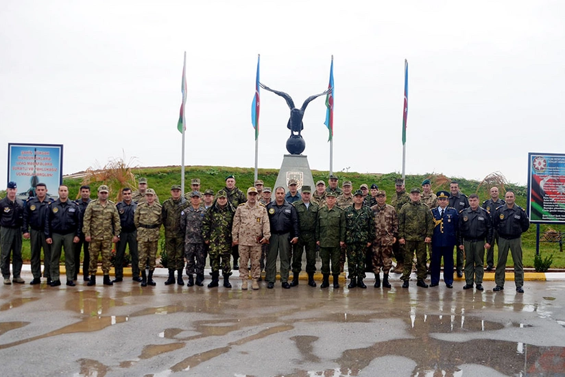 Military attachés accredited to Azerbaijan visit Air Force Base