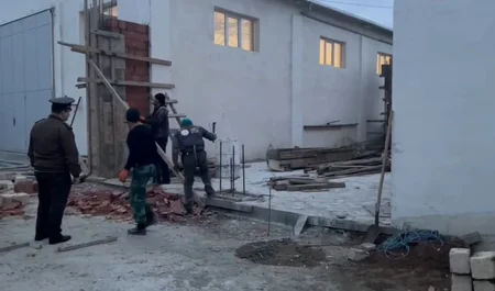 В Ясамальском районе снесен незаконно построенный объект