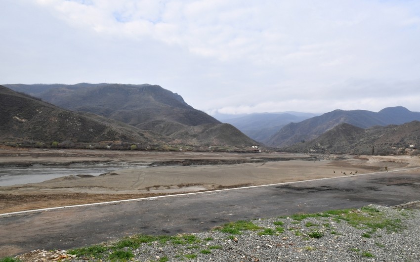 Dövlət başçısı Suqovuşanda turizm infrastruktur obyektlərinin tikintisi ilə tanış olub - YENİLƏNİB