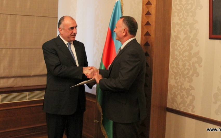 ​Elmar Məmmədyarov İsrailin Azərbaycana yeni təyin olunmuş səfirini qəbul edib