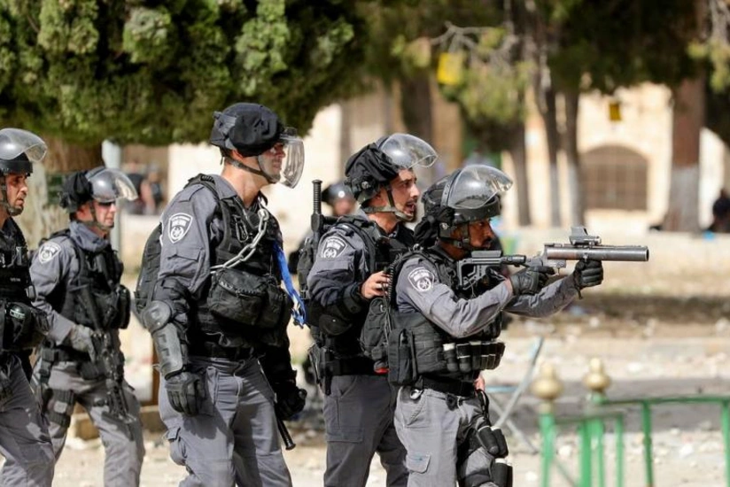 Around 215 Palestinians suffer in clashes in Jerusalem