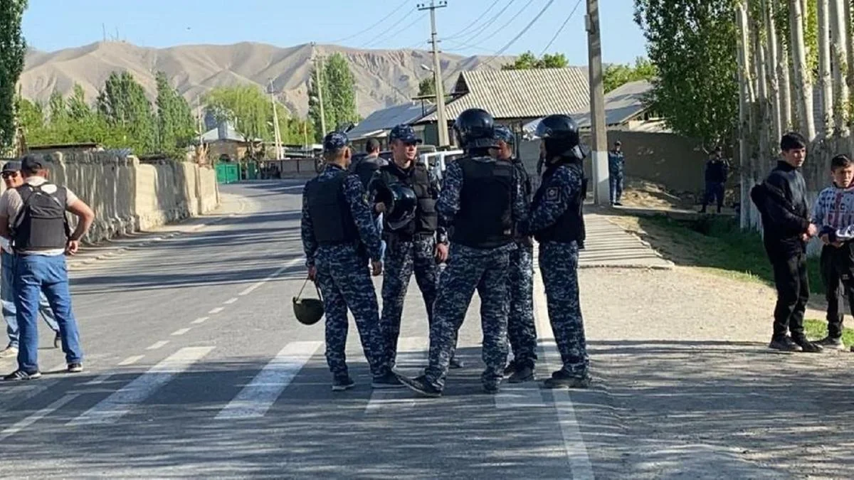 Kyrgyzstan evacuates over 27,000 residents from conflict zone on border
