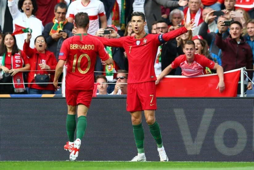 Хет-трик Роналду вывел Португалию в финал Лиги наций УЕФА - ВИДЕО