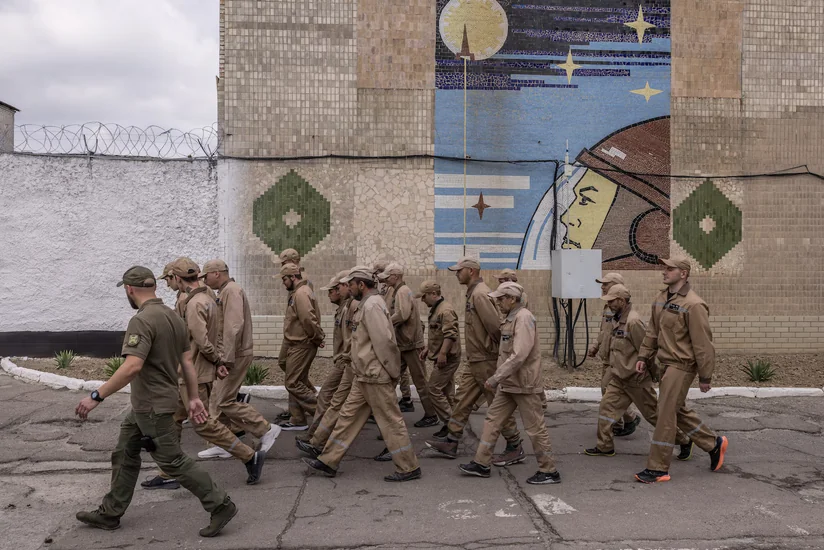 Ukraynalı deputat: “Ağ hərbi bilet” almaq üçün 37 min dollar ödəyirlər