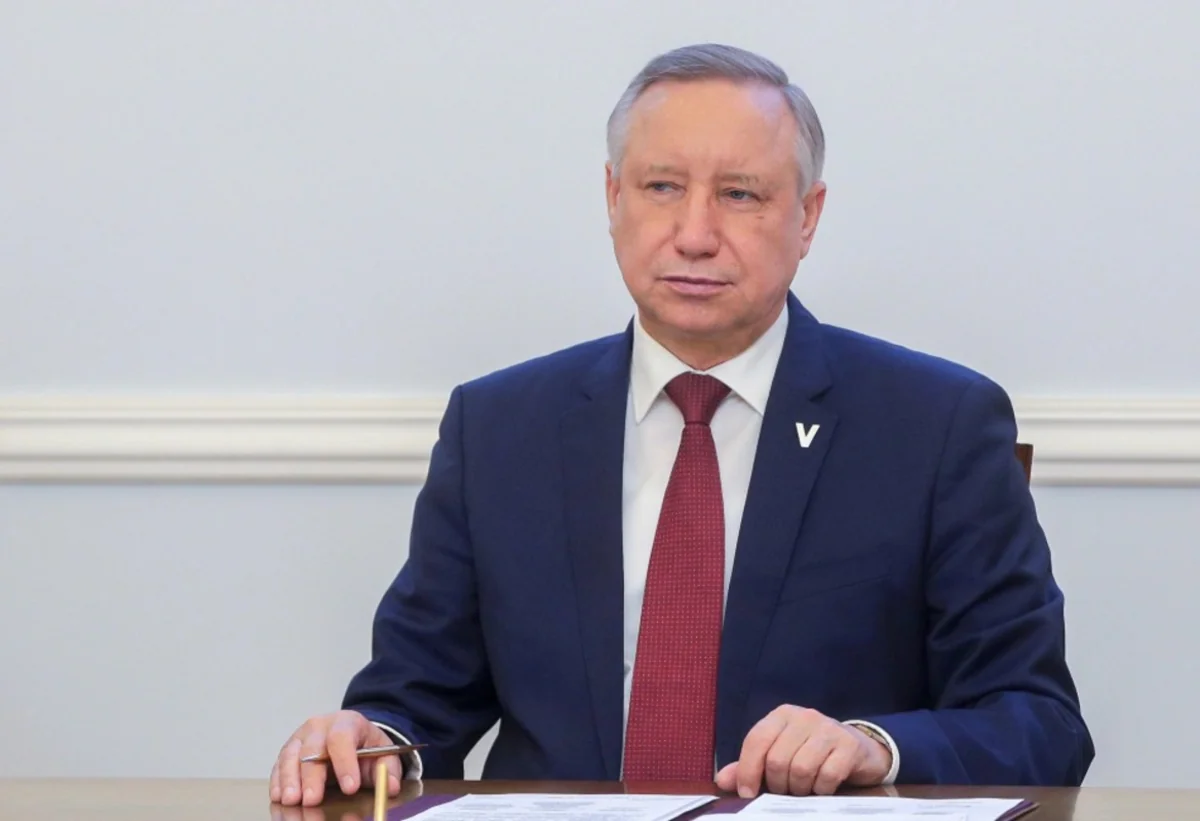 Sankt-Peterburq qubernatoru Azərbaycanın Baş Konsulluğunda xatirə kitabına qeyd qoyub