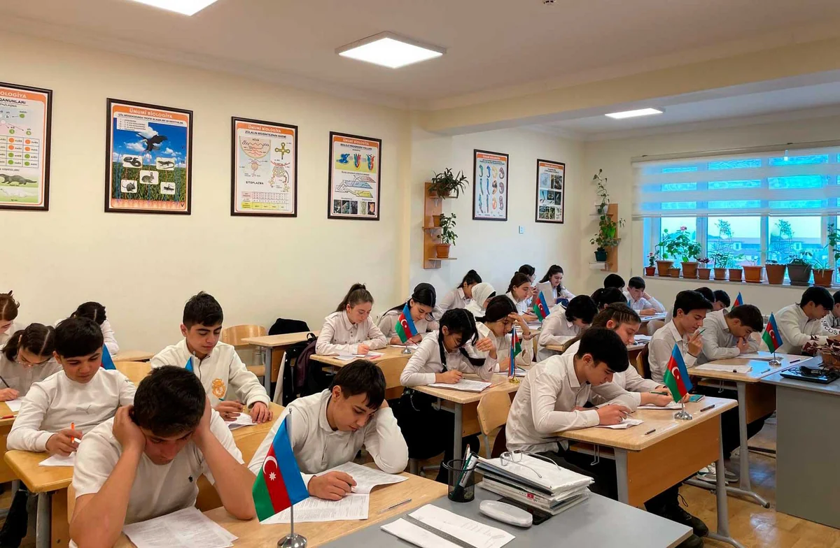 Bakıda məktəblərdə IX siniflər üzrə monitorinq keçirilir