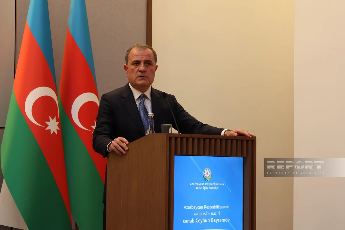 Глава МИД рассказал о первом контакте лидеров Азербайджана и Армении: Президент Ильхам Алиев заявил, что необходимо решить вопрос