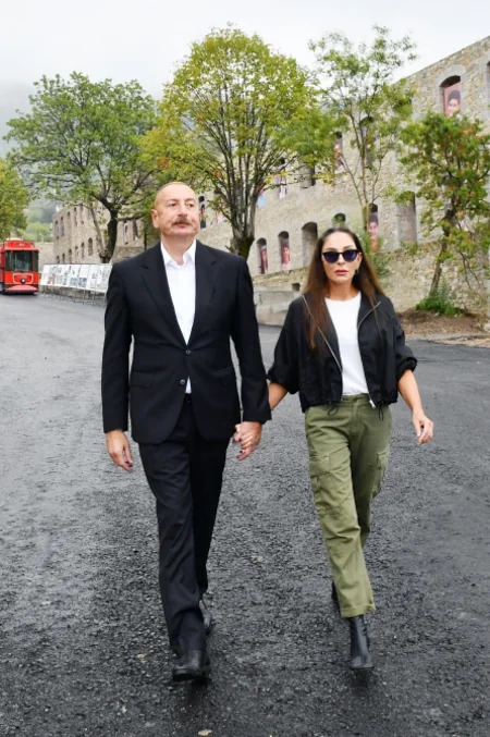 İlham Əliyev və Mehriban Əliyeva “Laçın Şəhəri Günü” bayram şənliklərində iştirak ediblər - YENİLƏNİB