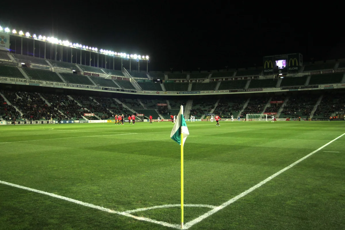 İspaniya klubunun futbolçuları məşqə çıxmaqdan imtina etdilər