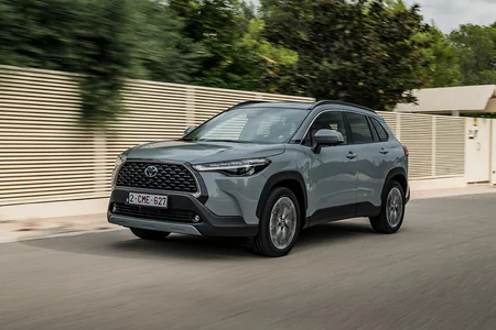 Qarşılayın! Yepyeni Toyota Corolla Cross