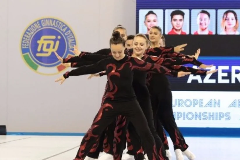 Азербайджанские акробаты вышли в финал чемпионата Европы