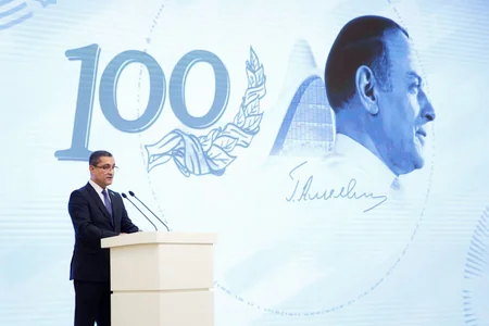 “AzerGold” Heydər Əliyevin 100 illiyinə həsr olunan qızıl sikkə təqdim edib
