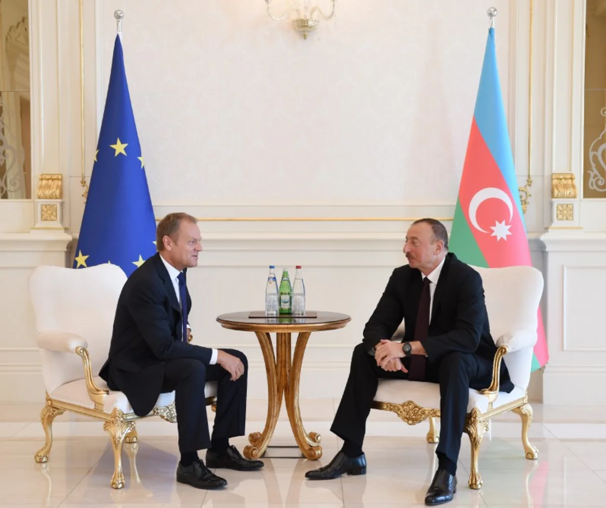 ​Prezident İlham Əliyevlə Donald Tusk arasında təkbətək görüş keçirilib