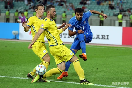 Azərbaycan yığması UEFA Millətlər Liqasındakı ilk oyununda heç-heçə edib - FOTOREPORTAJ