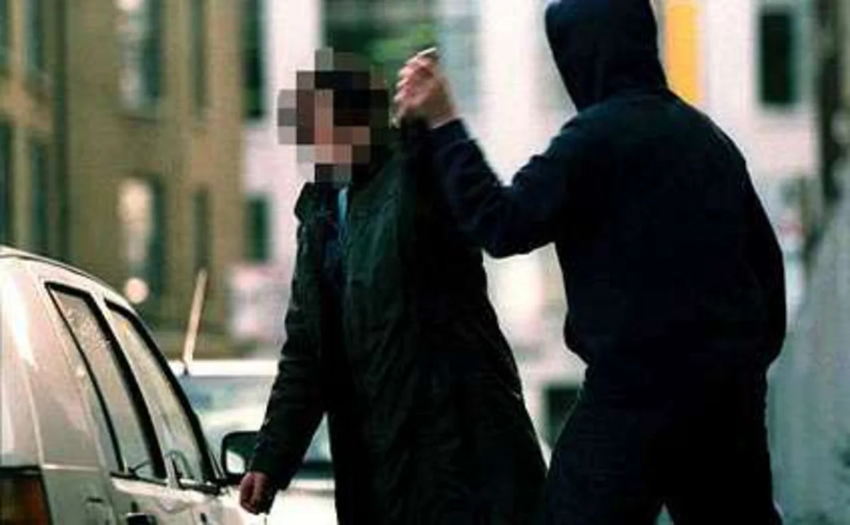 Salyan sakini naməlum şəxsin hücumuna məruz qalaraq çoxsaylı xəsarətlər alıb
