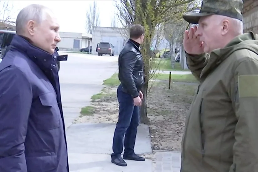 Путин посетил аннексированные Луганскую и Херсонскую области