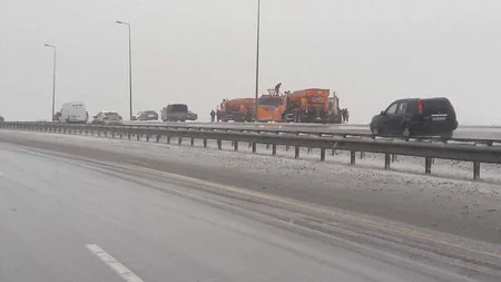 Azeravtoyol: Snow removal and sand sowing vehicles deployed in problematic areas” - VIDEO