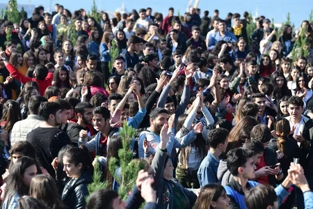 President Ilham Aliyev and first lady Mehriban Aliyeva attended tree-planting campaign in Khatai district, Baku