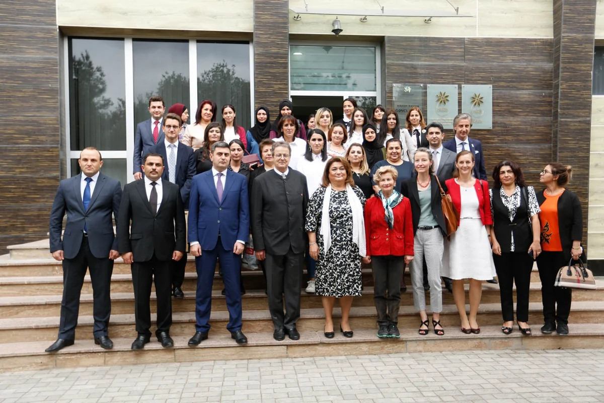 İsveçrə Kantonlar Şurasının sədri Qadın Resurs Mərkəzində olub