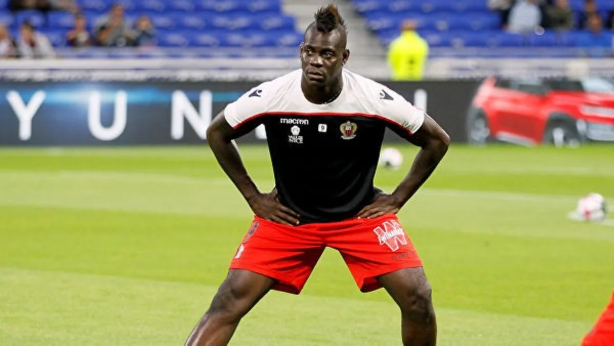 KİV: İtaliya klubu Mario Balotelli ilə müqavilə imzalayıb