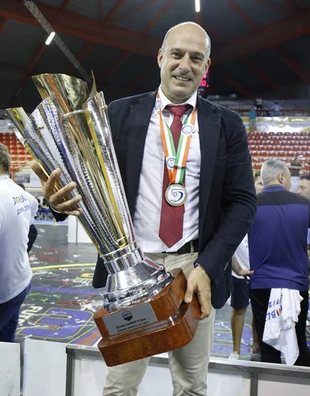 Azərbaycan millisinin sabiq baş məşqçisi İtaliya çempionu olub