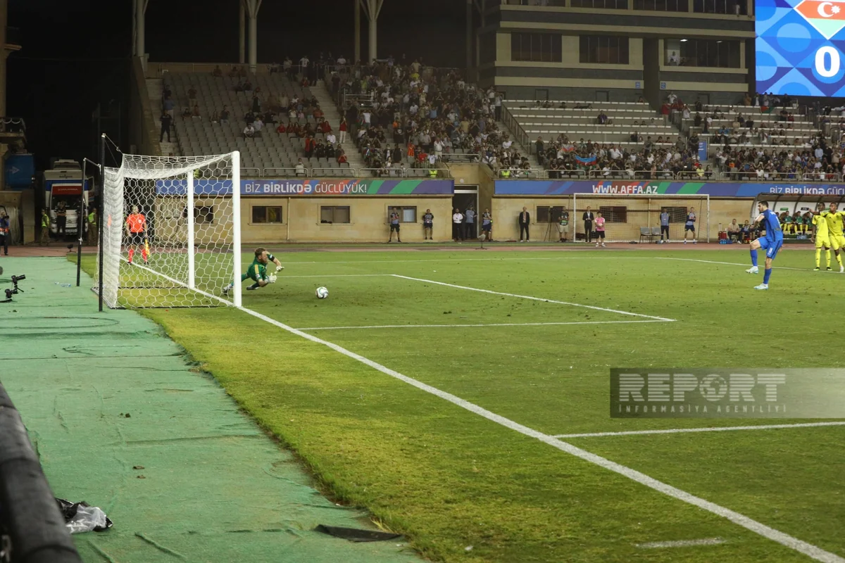 Arif Əsədov: Penaltini Emin Mahmudov vursaydı, daha yaxşı olardı