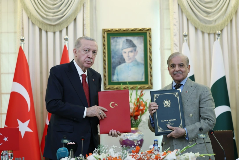 Türkiyə və Pakistan arasında 24 sənəd imzalanıb