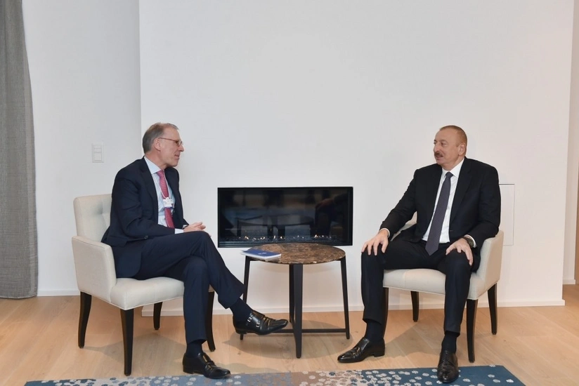 President Ilham Aliyev met with Carlsberg Group CEO in Davos