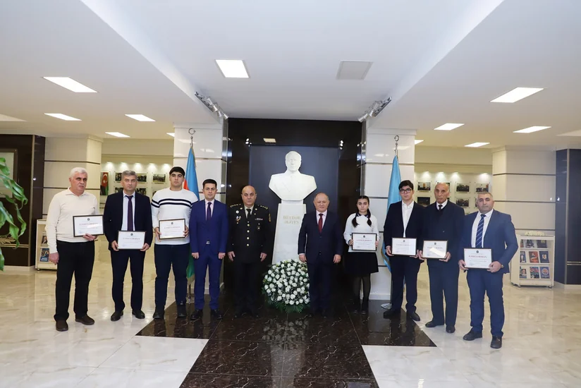 Dövlət xidməti Müharibə, Əmək və Silahlı Qüvvələr Veteranları Təşkilatının üzvlərini təltif edib