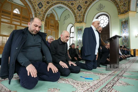Prayers read in Azerbaijani mosques for plane crash victims