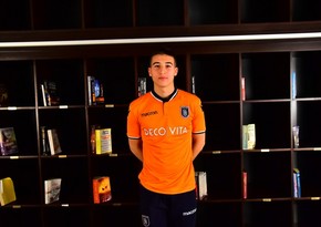 Millimizdən imtina edən futbolçu Türkiyə yığmasında
