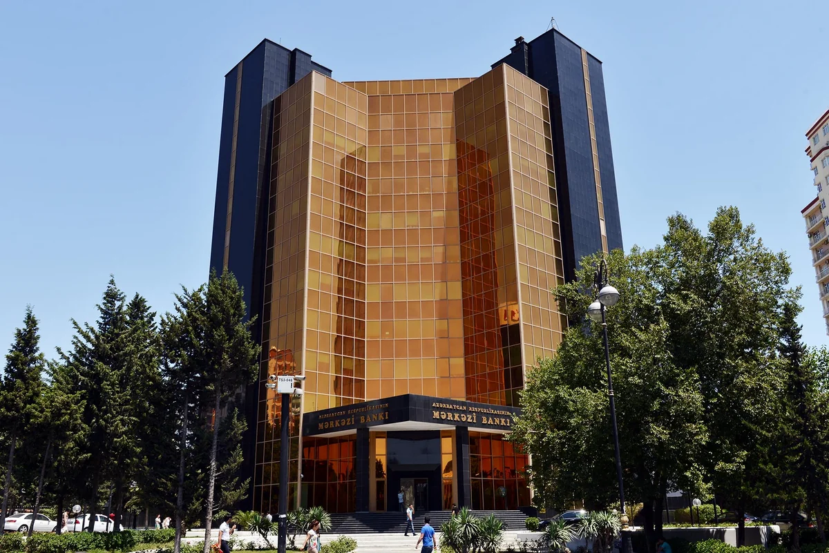 ​ЦБА: Завтра официальный курс доллара составит 1,5947 манатов