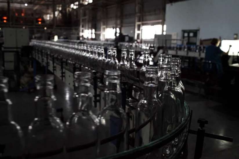 Azerbaijan's purchases of glass containers from China soar by 38 times