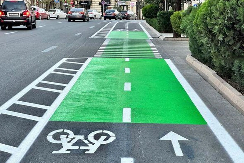 Bakıdakı velosiped yollarında təhlükəsizlik sədləri yerləşdirilib