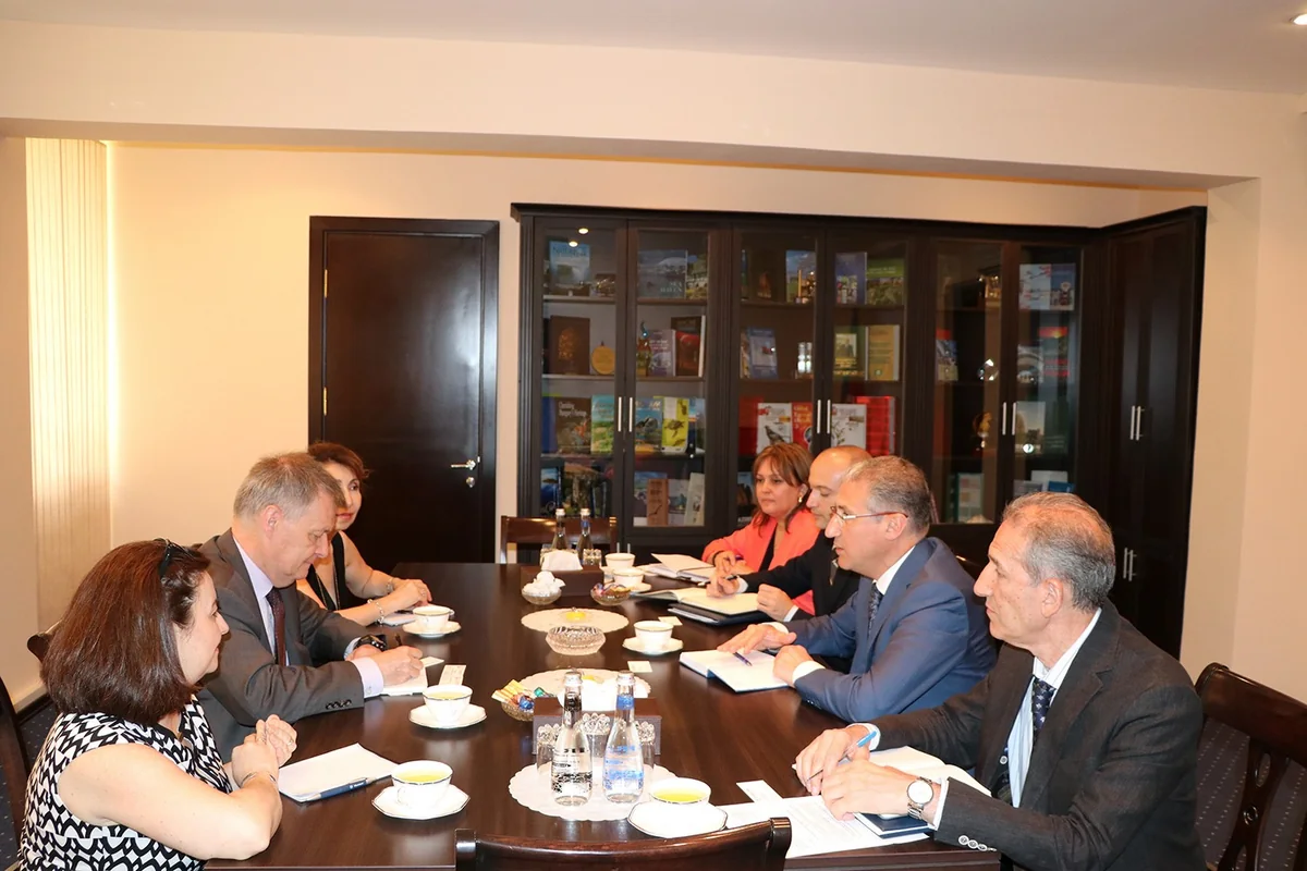 Ekologiya və təbii sərvətlər naziri Dünya Bankının nümayəndəsi ilə görüşüb