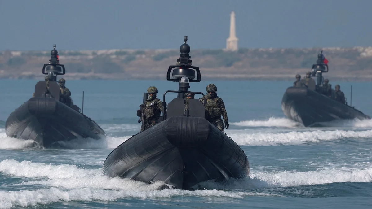 Китай проводит военно-морские учения в Южно-Китайском море