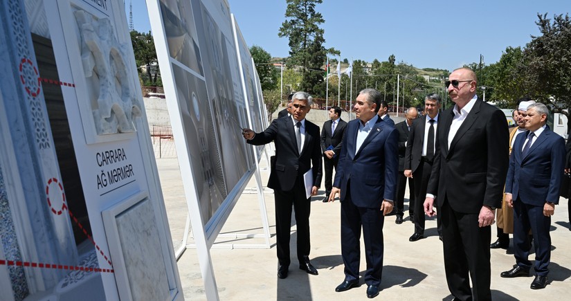 İlham Əliyev və Qurbanqulu Berdiməhəmmədov Yeni Şuşa məscidində tikinti işləri ilə tanış olublar