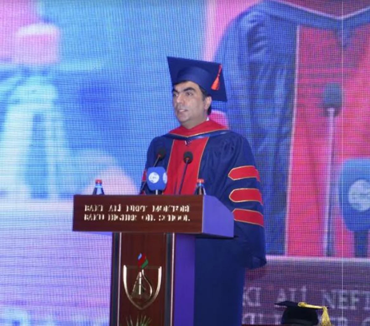 Bakı Ali Neft Məktəbində ilk “Məzun günü” keçirilib