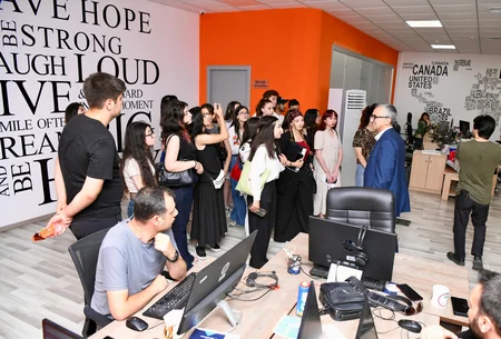 “İnfoschool” bloger məktəbinin iştirakçıları Report İnformasiya Agentliyində olublar