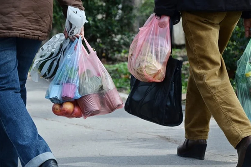 Shops in Azerbaijan to apply fee for polyethylene bags starting February 15