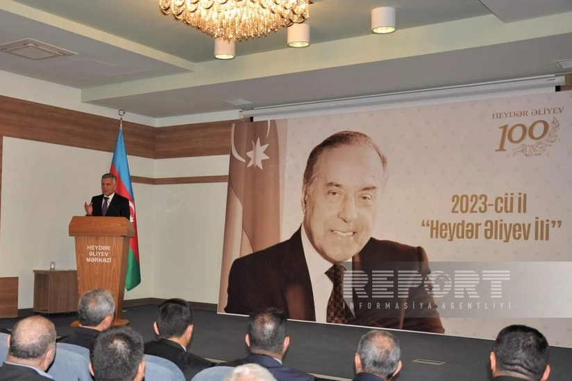 Biləsuvarda Ümummilli Liderin 100 illik yubileyinə həsr olunan konfrans keçirilib