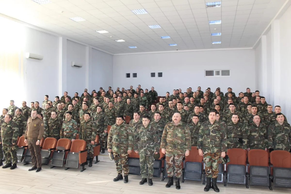 FHN-in hərbi hissələrində “Heydər Əliyev İlinə həsr olunan silsilə tədbirlər keçirilib