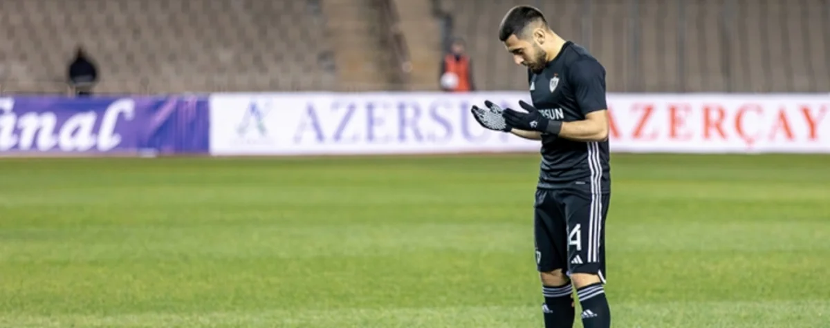 Qarabağın futbolçusu Azərbaycan çempionatlarında 100-cü oyununu keçirib
