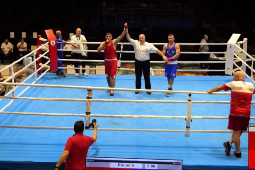 Еще два азербайджанских боксера вышли в полуфинал первенства Европы