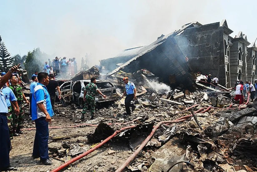 ​İndoneziyada təyyarə qəzasında həlak olanların sayı 38-ə çatıb